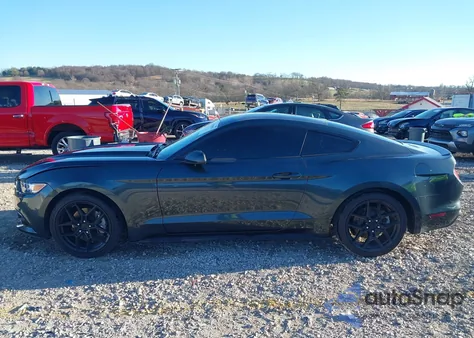 2016 Ford Mustang Ecoboost z USA, uszkodzony, nr VIN 1FA6P8TH3G5300253